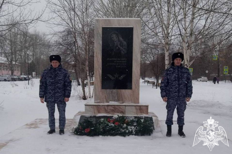 В День неизвестного солдата росгвардейцы  почтили память погибших воинов