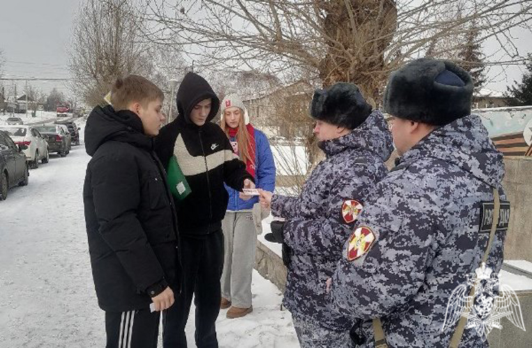 В Красноярском крае сотрудники Росгвардии приняли участие в акции «Блокадный хлеб»