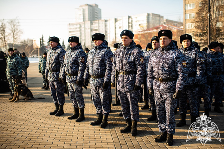 В Красноярске сотрудники Росгвардии приняли участие в гарнизонном разводе силовых структур
