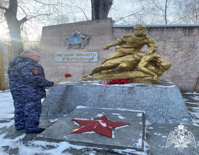 В Красноярском крае росгвардейцы приняли участие в памятных мероприятиях