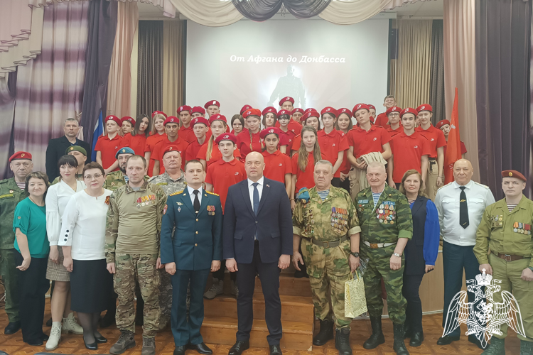 Зеленогорские военнослужащие Росгвардии стали участниками патриотического проекта «Время выбрало нас»