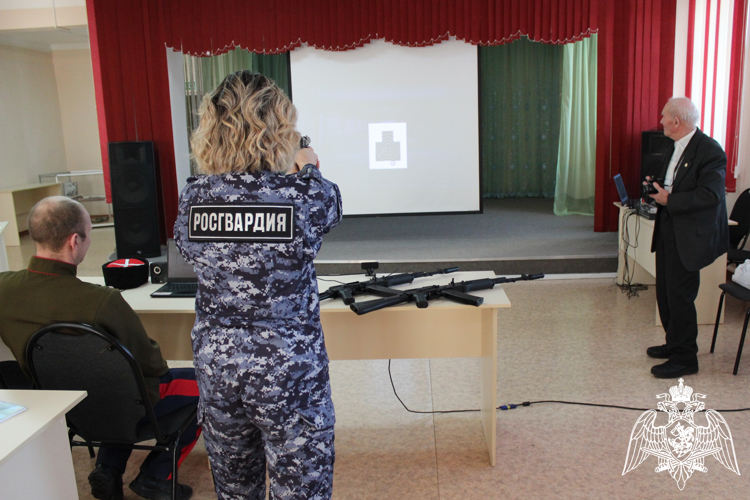 В Шарыпово сотрудница Росгвардии завоевала золото в конкурсе «Защитницы Отечества»