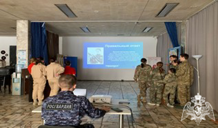 Сотрудники и военнослужащие Красноярского края проверили свои знания истории сражения в Сталинграде 