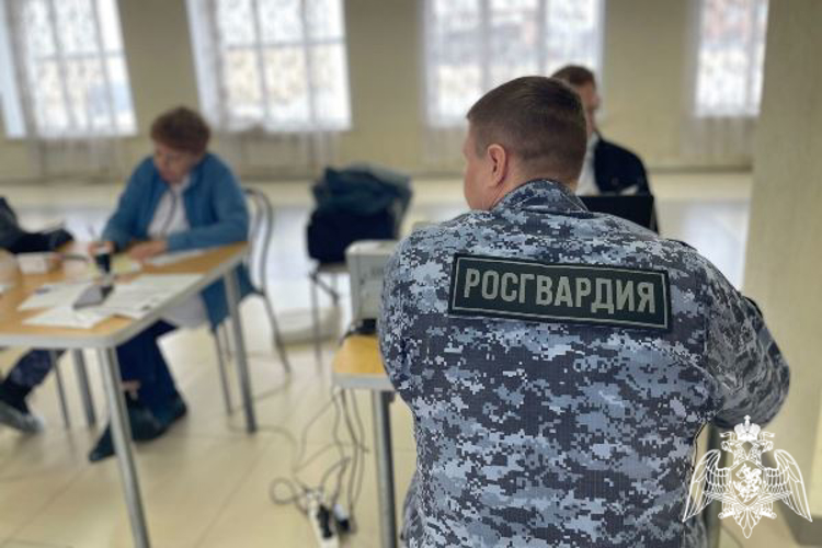 Росгвардейцы Красноярска стали участниками донорской акции «От сердца к сердцу»