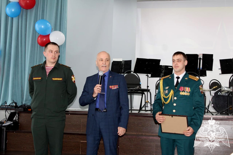 Военнослужащие Красноярского соединения проводили участников «Вахты Памяти»