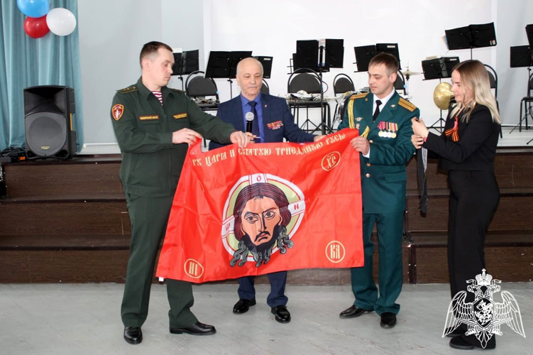 Военнослужащие Красноярского соединения проводили участников «Вахты Памяти»