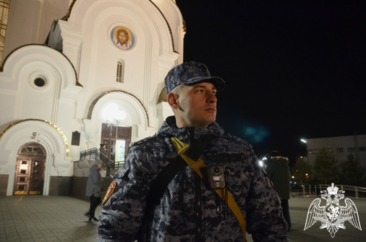 Росгвардия в Красноярском крае обеспечила безопасность во время празднования Пасхи