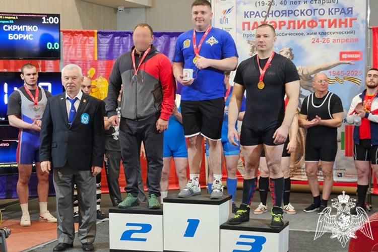 Росгвардейцы приняли участие в чемпионате Красноярского края по пауэрлифтингу