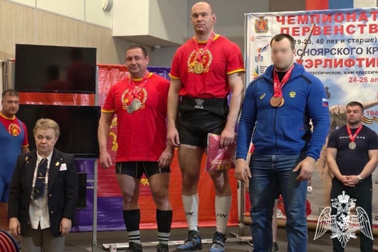 Росгвардейцы приняли участие в чемпионате Красноярского края по пауэрлифтингу