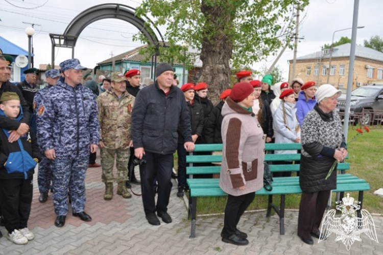 Ужурские росгвардейцы приняли участие в торжественном мероприятии, посвященном памяти героев-пограничников