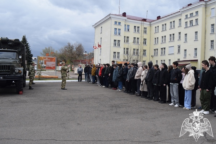 В Красноярском соединении Росгвардии прошел «День призывника»