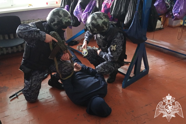 В Красноярском крае сотрудники Росгвардии приняли участие в учениях по антитеррористической защищенности