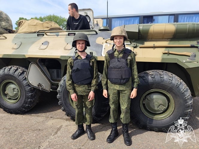 Зеленогорские военнослужащие Росгвардии пожелали успехов призывникам