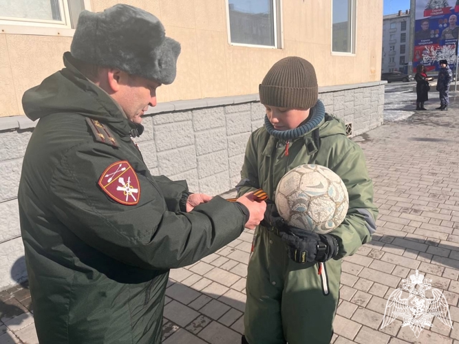 Норильские росгвардейцы присоединились к патриотической акции «Георгиевская лента»