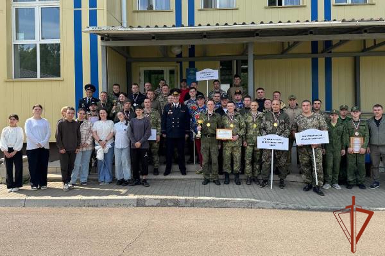 Красноярские росгвардейцы заняли второе место в полицейском турнире по пейнтболу