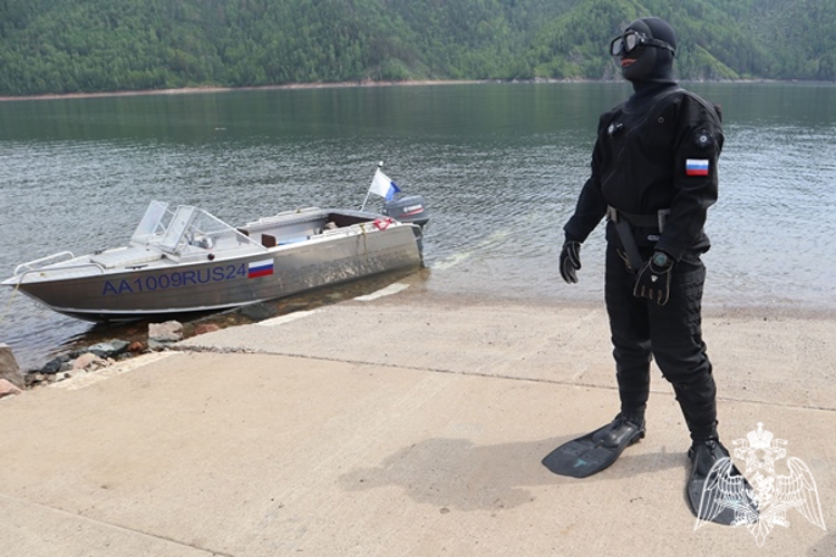 Учебно-практический сбор водолазного состава подразделений Сибирского округа Росгвардии прошел в Красноярском крае