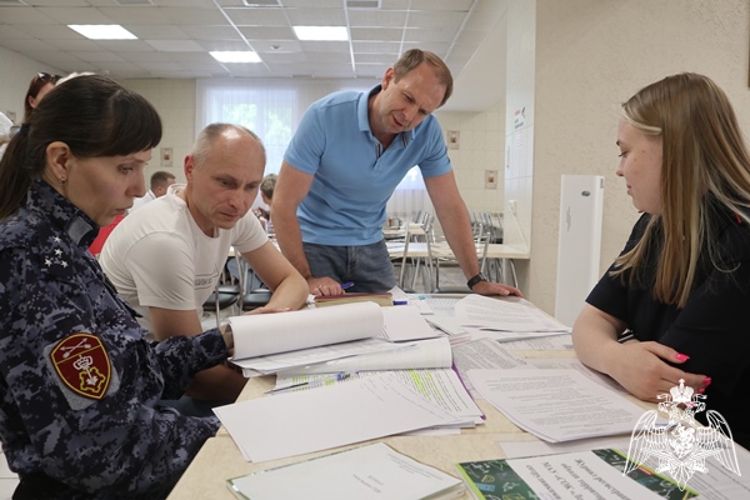 В Красноярском крае росгвардейцы проверяют безопасность оздоровительных лагерей