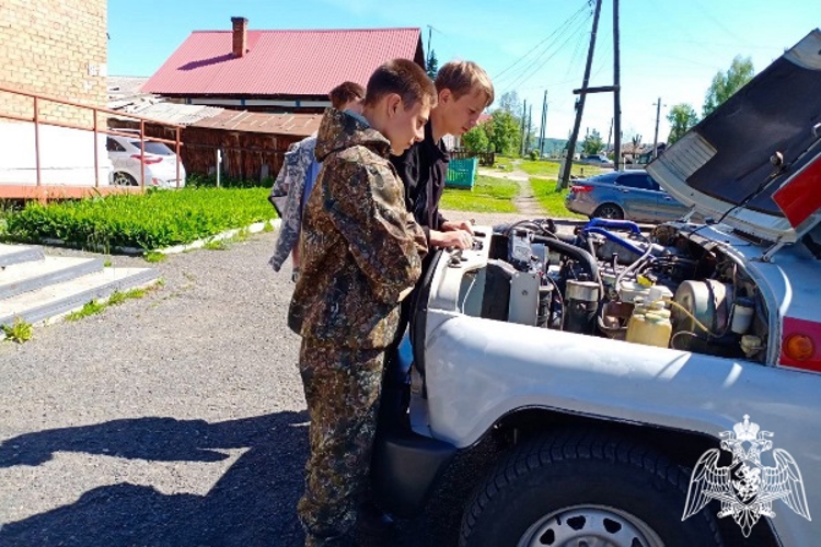 Уярские росгвардейцы провели день открытых дверей