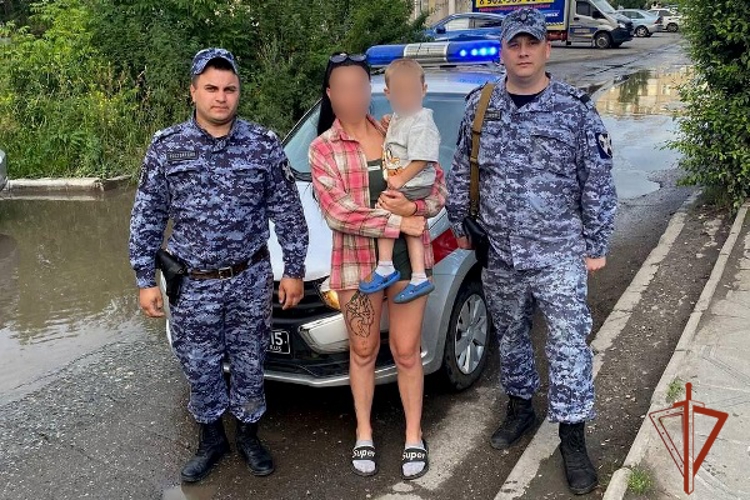  Росгвардейцы оперативно обнаружили пропавшего ребенка в Красноярском крае