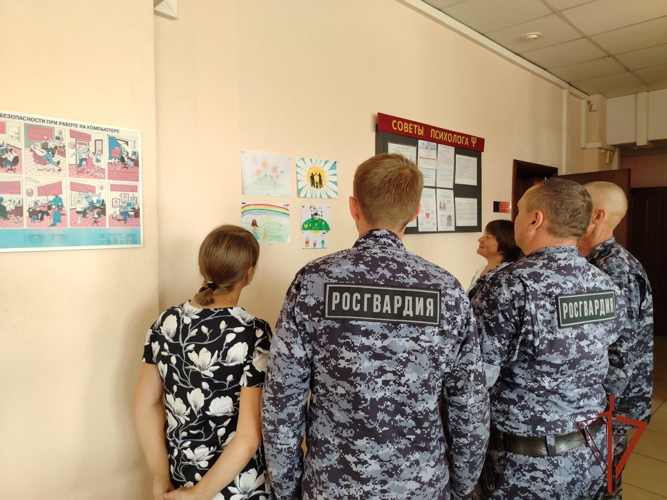 Ужурские росгвардейцы отметили День семьи, любви и верности