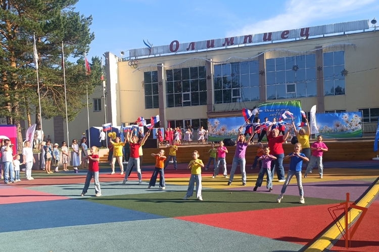 В Зеленогорске в праздничном концерте приняли участие росгвардейцы и их дети