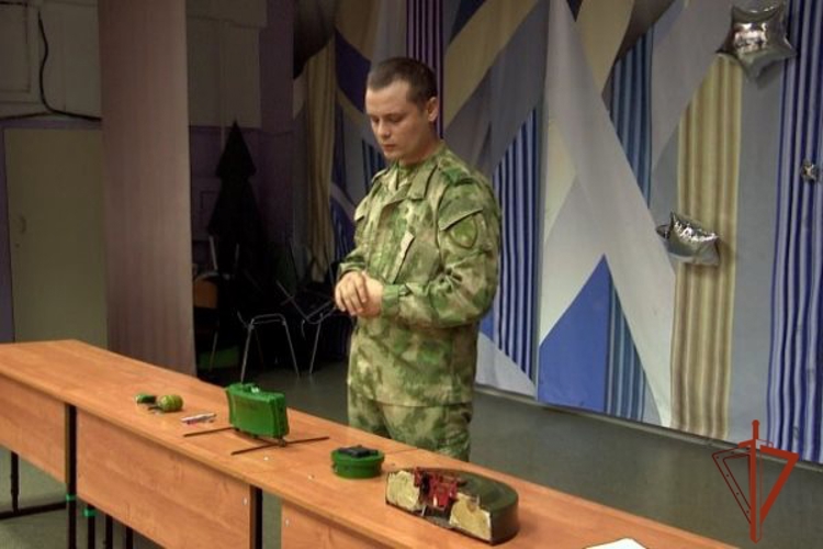 В Зеленогорске росгвардейцы провели антитеррористические учения