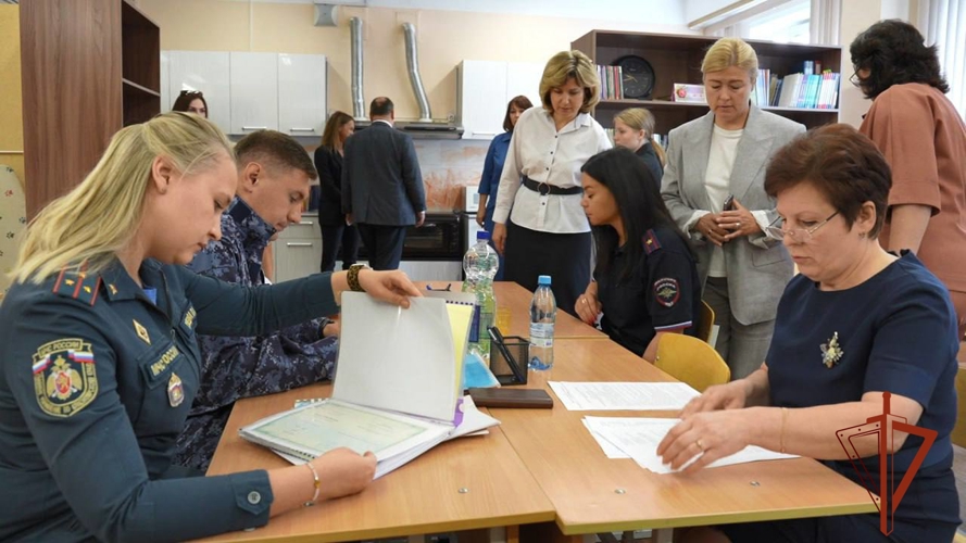 Росгвардией проверены школы и детские сады в Норильске