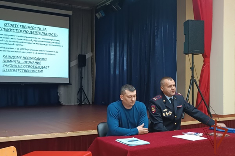 Зеленогорские военнослужащие Росгвардии обсудили тему противодействия экстремизма и терроризма