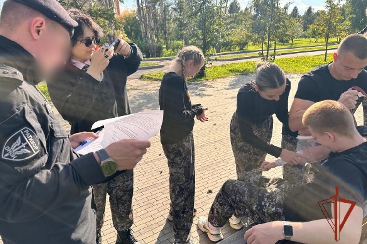 Росгвардейцы спецназа приняли участие в военно-патриотическом квесте «Дорогами гвардейцев»