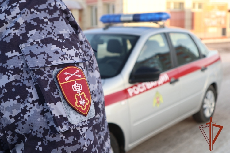 Росгвардейцами задержан подозреваемый в краже товара из сетевого супермаркета