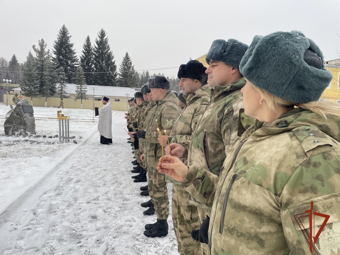Зеленогорские военнослужащие Росгвардии почтили память коллег, погибших при исполнении служебных обязанностей