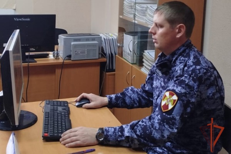 Ужурские сотрудники Росгвардии приняли участие в Большом этнографическом диктанте