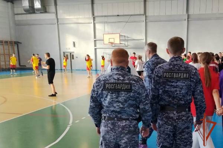 В Красноярском крае росгвардейцы обеспечили охрану правопорядка «Западный фарватер 2025»
