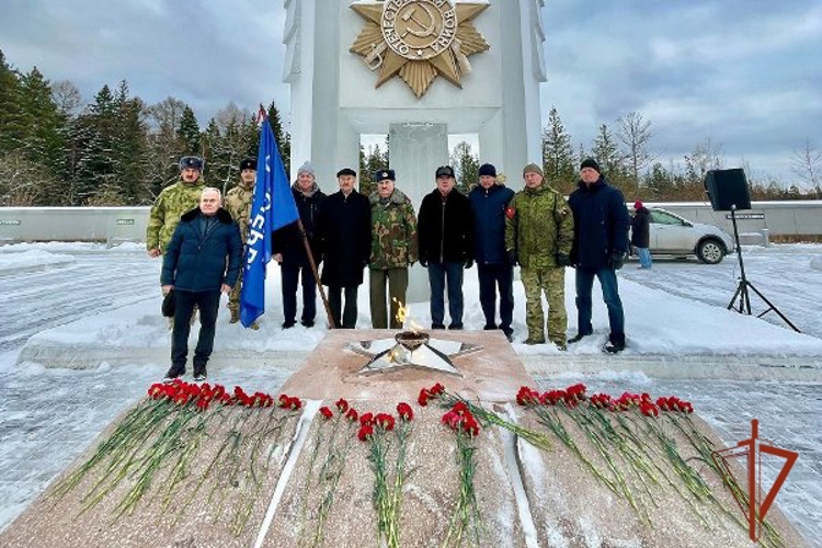 Росгвардейцы Красноярского края почтили память Неизвестного солдата