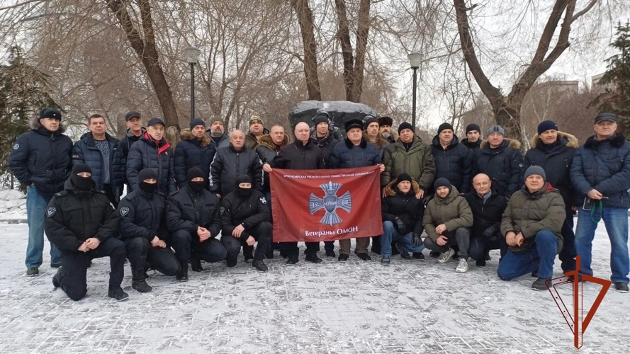 Сотрудники ОМОН «Ратибор» Росгвардии приняли участие в торжественном мероприятии, посвященном 37-й годовщине со дня образования отряда