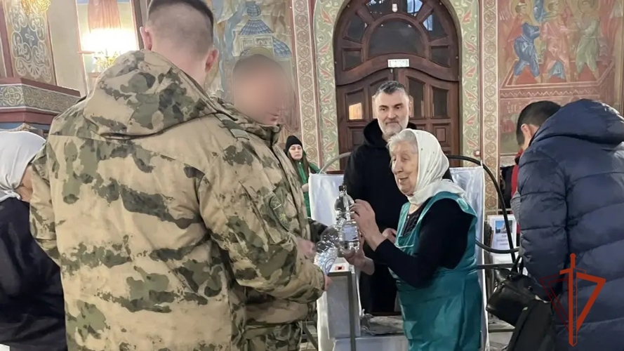 В Железногорске военнослужащие Росгвардии приняли участие в божественных литургиях, посвященных Крещению