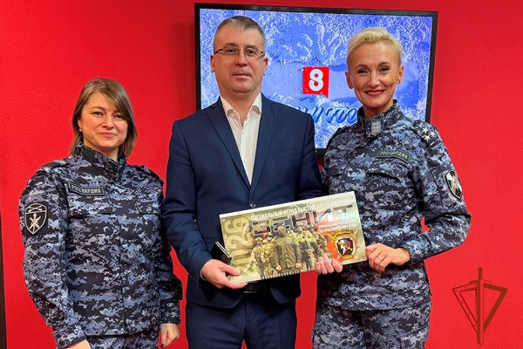 Росгвардейцы поздравили своих коллег с Днем печати