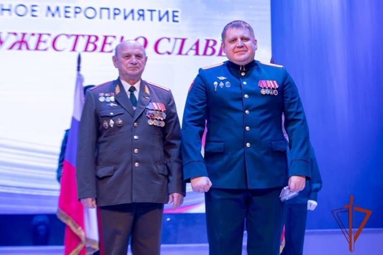 Зеленогорские военнослужащие удостоены наград в канун Дня Защитника Отечества