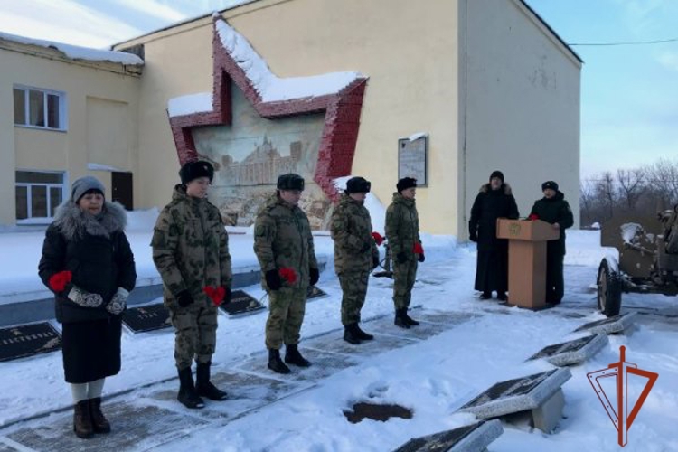 В Железногорске росгвардейцы провели мероприятия, посвящённые Дню воинской славы России