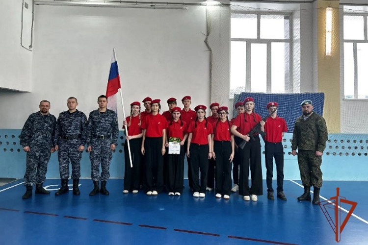 Уярские росгвардейцы приняли участие в смотре-конкурсе «Строя и песни»