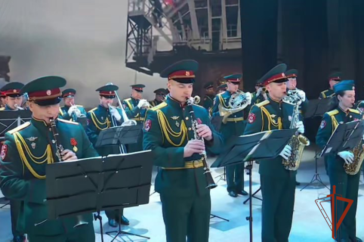 Военный оркестр Росгвардии выступил на праздничном концерте, приуроченном к 23 февраля