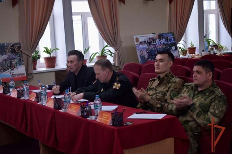 В Красноярском соединении Росгвардии прошёл смотр-конкурс «Солдаты антитеррора»