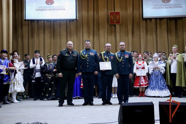 Военнослужащие Красноярского соединения стали лауреатами смотра-конкурса художественного творчества Росгвардии «Солдаты антитеррора»