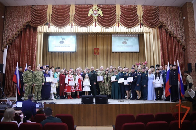 Военнослужащие Красноярского соединения стали лауреатами смотра-конкурса художественного творчества Росгвардии «Солдаты антитеррора»