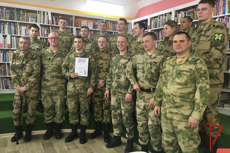 Военнослужащие железногорского полка Росгвардии приняли участие в квизе «Танковый биатлон»