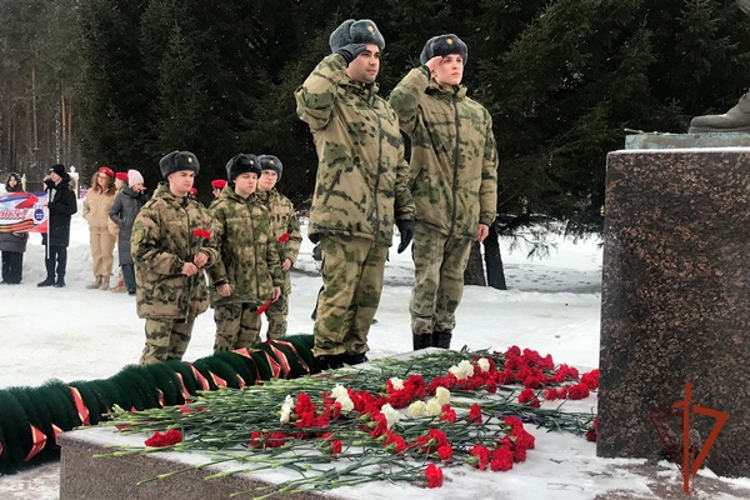 Росгвардейцы железногорска приняли участие в памятном мероприятии 