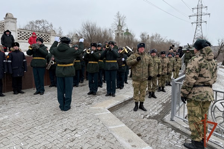 В Красноярском крае росгвардейцы почтили память воинов-интернационалистов