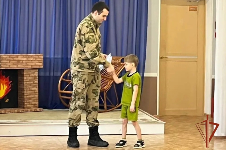 Воспитанники детского сада  получили письма от военнослужащих Красноярского соединения