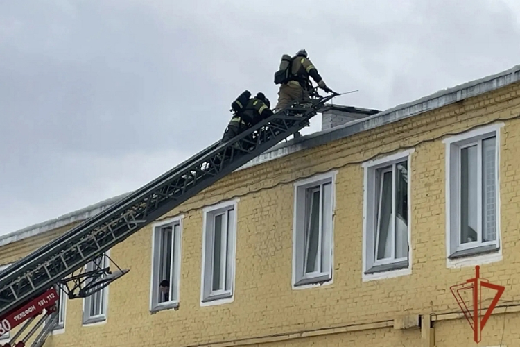 В Красноярском крае в воинской части Росгвардии прошли пожарно-тактические учения