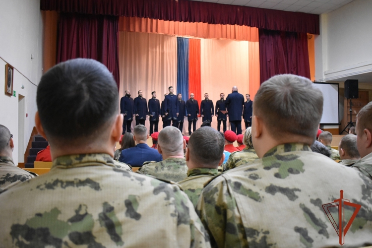 В железногорской воинской части Росгвардии состоялся концерт Сибирского мужского хора